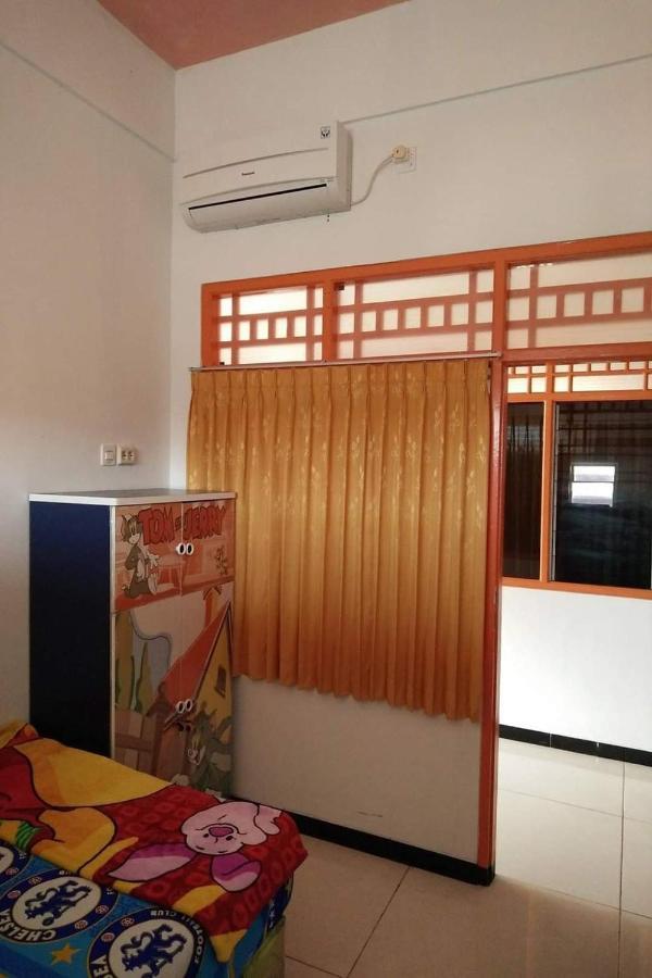 Ganeta Homestay Syariah Sidoarjo Eksteriør billede