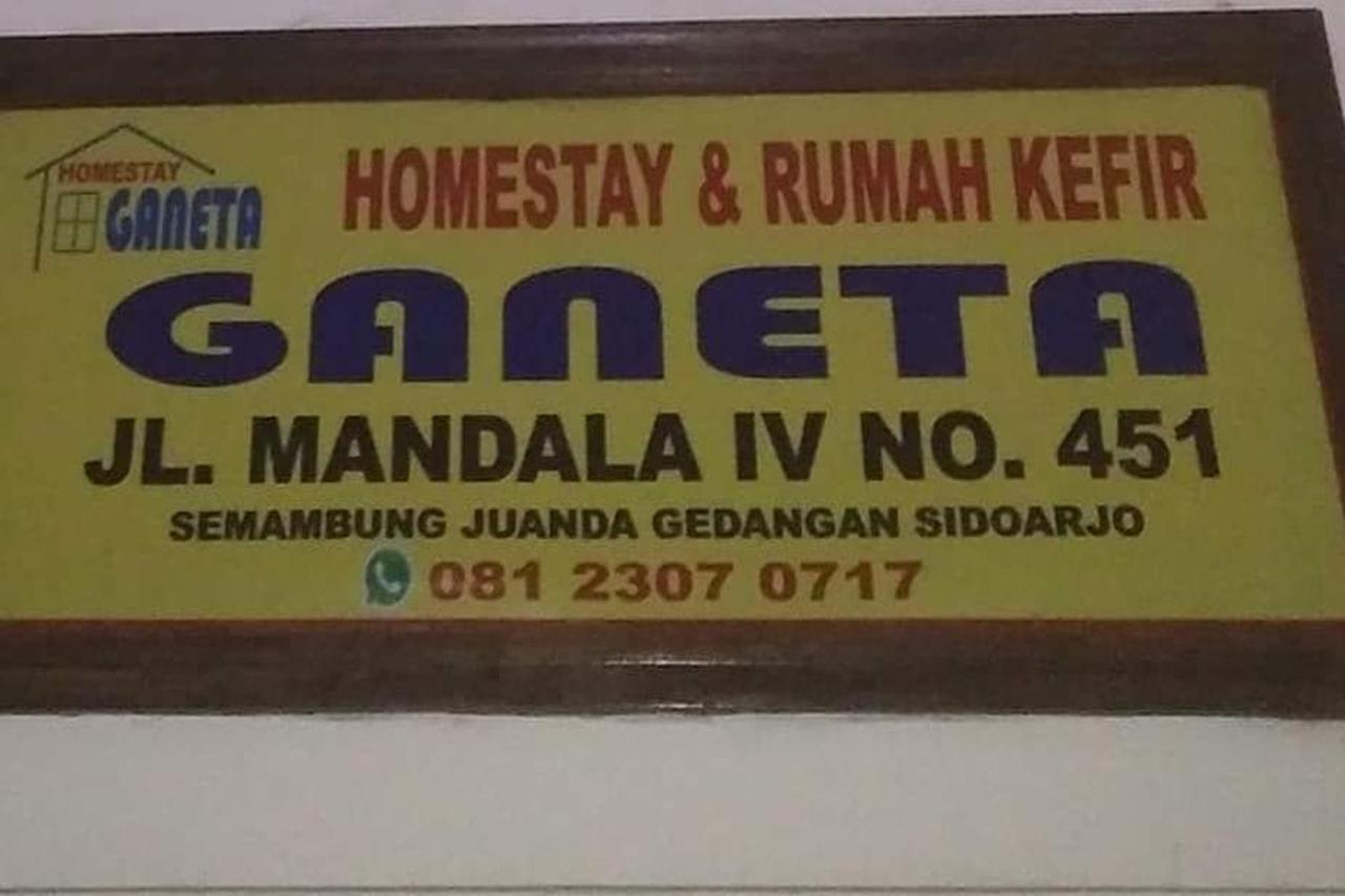 Ganeta Homestay Syariah Sidoarjo Eksteriør billede